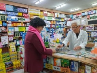 양덕숙 후보, KT 아현지사 화재 피해약국 방문