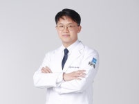 목 디스크, 심해지면 손 저림까지… 예방하려면?