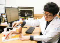 신경과 단골 증상 이석증 비디오안진검사로 명확히 진단