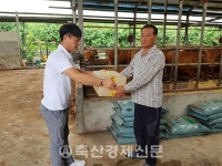 밀양축협 폭염피해 최소화 가축 영양제 지원