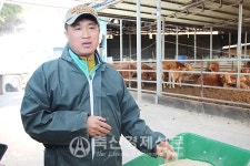 [축산업 희망을 쓰다-현장 Ⅳ] 부산물 이용한 TMR로 사료비 40% 이상 절감