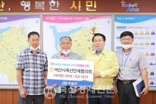 [수해  조기 복구  전국에서 힘 모았다…현장 스케치③]아픔 함께 하자 봉사 자원…각계서 성금·생필품