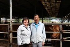 [나눔축산 후원농가 19 - 충북 충주 문강농장]