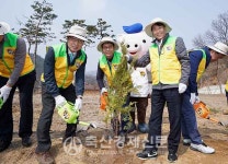[축산환경개선Ⅰ…냄새 저감] 재택 늘자 도시는 층간소음, 농촌은 냄새 갈등
