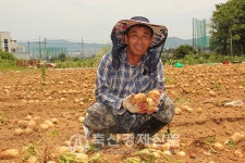 [나눔축산 후원농가⑬] 충북 청주 민주목장 정헌모대표