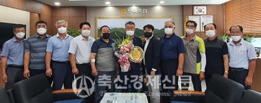 정만교 부여축협 조합장 지역신문협회서 경영대상 수상