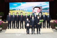 홍천축협 축산육성대상  우수상 수상