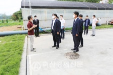 농진청장, 홍성 성우농장 방문