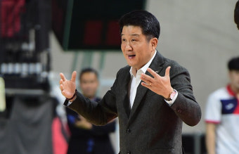 '1R 5승 4패' 유도훈 감독, 