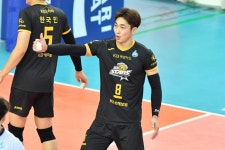 친정 상대 첫승 김학민 아직도 어색하네요