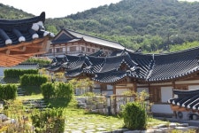 경주화랑마을 재개…육부촌·야영장 예약 실시
