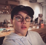 편의점 샛별이 음문석, 안경 쓴 모습도 매력 만점