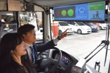 교통 정보를 한눈에 LG유플러스, 차세대 지능형 교통시스템(C-ITS) 선봬