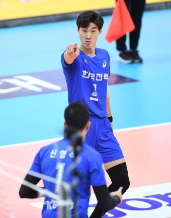 박철우 날뛴 한국전력, KB손해보험에 3-1 승