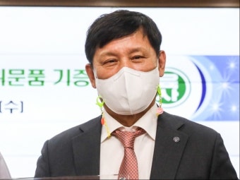 허구연 KBO 총재, 12일 잠실구장서 '팬 퍼스트상' 시상