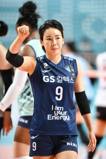 첫 승 간절한 페퍼, '국대 리베로' 오지영 영입으로 긴급수혈