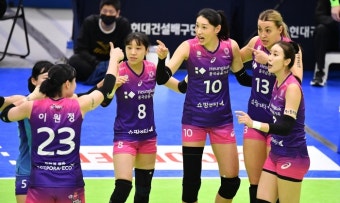 '승점 동률' 현대건설-흥국생명, 불 붙는 1위 싸움