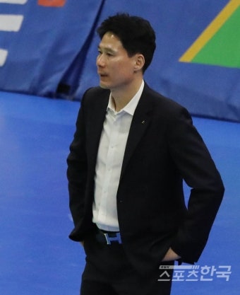 현대건설 강성형 감독, 