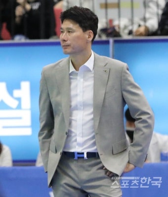 현대건설 강성형 감독, 