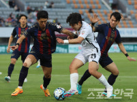 신세계, 나를 뚫을 수 없어