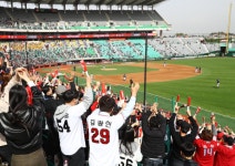 SSG랜더스, CJ제일제당과 함께 고메 소바바치킨 브랜드 데이 실시