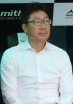 경기 지켜보는 성남FC 이기형 감독