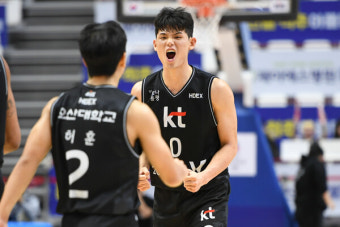 '하윤기·허훈 46점' kt, 소노 꺾고 6연승 질주