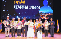 강기정 시장 쉼 없이 작은 평화의 징검다리 놓겠다
