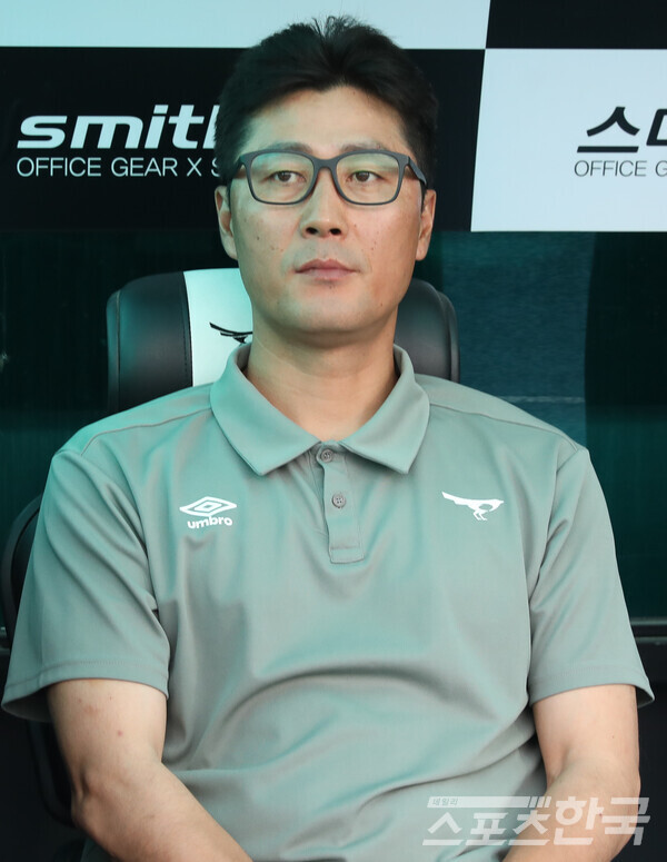 성남FC, 최철우 감독과 상호 합의로 계약 해지 결정