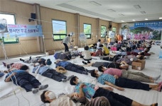 장흥군ㆍ순천의료원 찾아가는 전남건강버스 연계 의료봉사 펼쳐