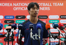 엄지성, 