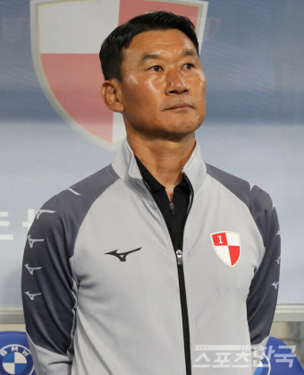 부산아이파크 조성환 감독, 