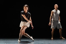 국립아시아문화전당재단, 무용극척 명동예술극장에 유통 공연한다