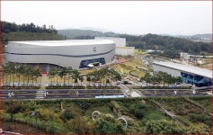 경찰, 이기흥 대한체육회장 비리 의혹으로 진천 선수촌 압수수색