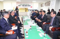 강기정 광주광역시장 제주와 광주, 더 단단한 민주주의로