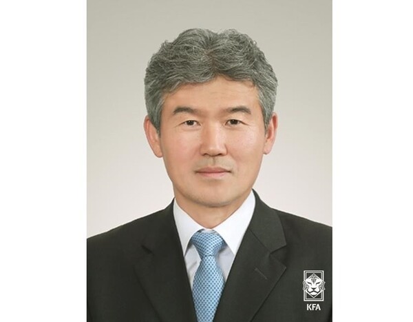 대한축구협회, 새 리더십과 비전 선보이다: 김승희 전무이사의 기자간담회