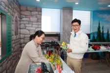 비에스리테일 더초록마켓 | 보성군, 보성읍청년회 'BS청춘마켓'에서'초록순환하장'성황리 마쳐