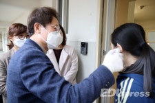 조희연, 모든 학교에 필터교체 마스크·열화상 카메라 지급