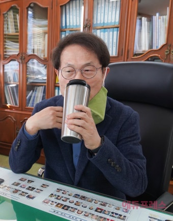 조희연, 나는 떳떳하다 .. 