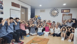 수원 세곡초 학생들, 직접 만든 비누로 경로당에 따뜻한 사랑 전달