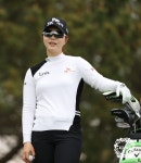 코스를 바라보는 최예림 프로 [KLPGA 롯데렌터카 여자오픈]