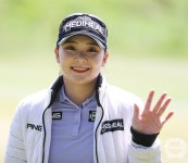 버디 성공 후 기뻐하는 이다연 프로 [KLPGA 롯데렌터카 여자오픈]