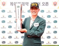 이영기, 연장 접전 끝에 케이엠제약 시니어 오픈 우승 [KPGA]