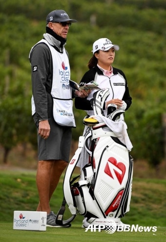 고진영, 포틀랜드 클래식 2R 단독1위…이정은4위, 박성현14위 [LPGA]