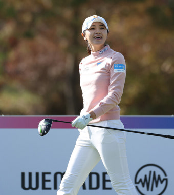 '2주 연승 시동' 이가영, 최종일 2타차 역전 우승 기대 [KLPGA 위믹스 챔피언십]