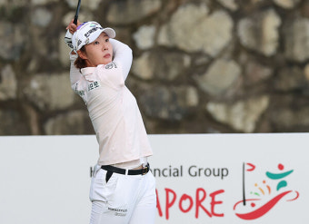 박지영, KLPGA 개막전 2R 선두로 '우승 경쟁'…박현경·이소영·홍정민은 1타차