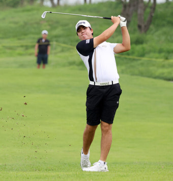 '버디만 8개' 장유빈, 2R 단독1위…군산CC오픈 2연패 시동 [KPGA]