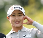 선두 김민주 