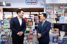 [손홍락 발행인의 휴먼 인터뷰]김병주 대표, 사람 중심의 ‘참’약사 되기 위한 여정 나서다