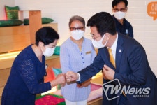 허태정 대전시장, 동구 ‘행복한어르신복지관’ 방문